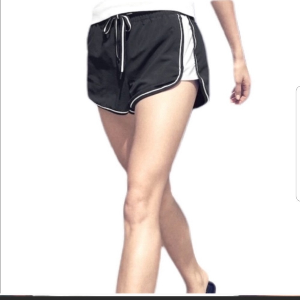 Athleta Colorblocked shorts - size 4